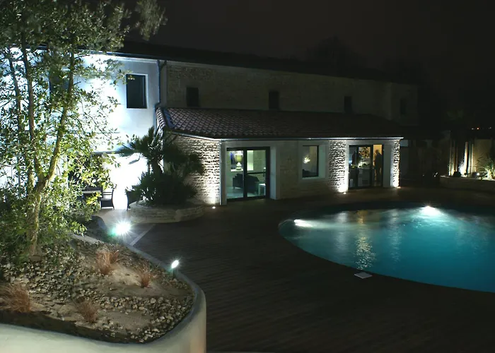 Hôtel accueillant les animaux: The Originals Boutique, Hôtel La Grange, Niort (Qualys-Hotel)